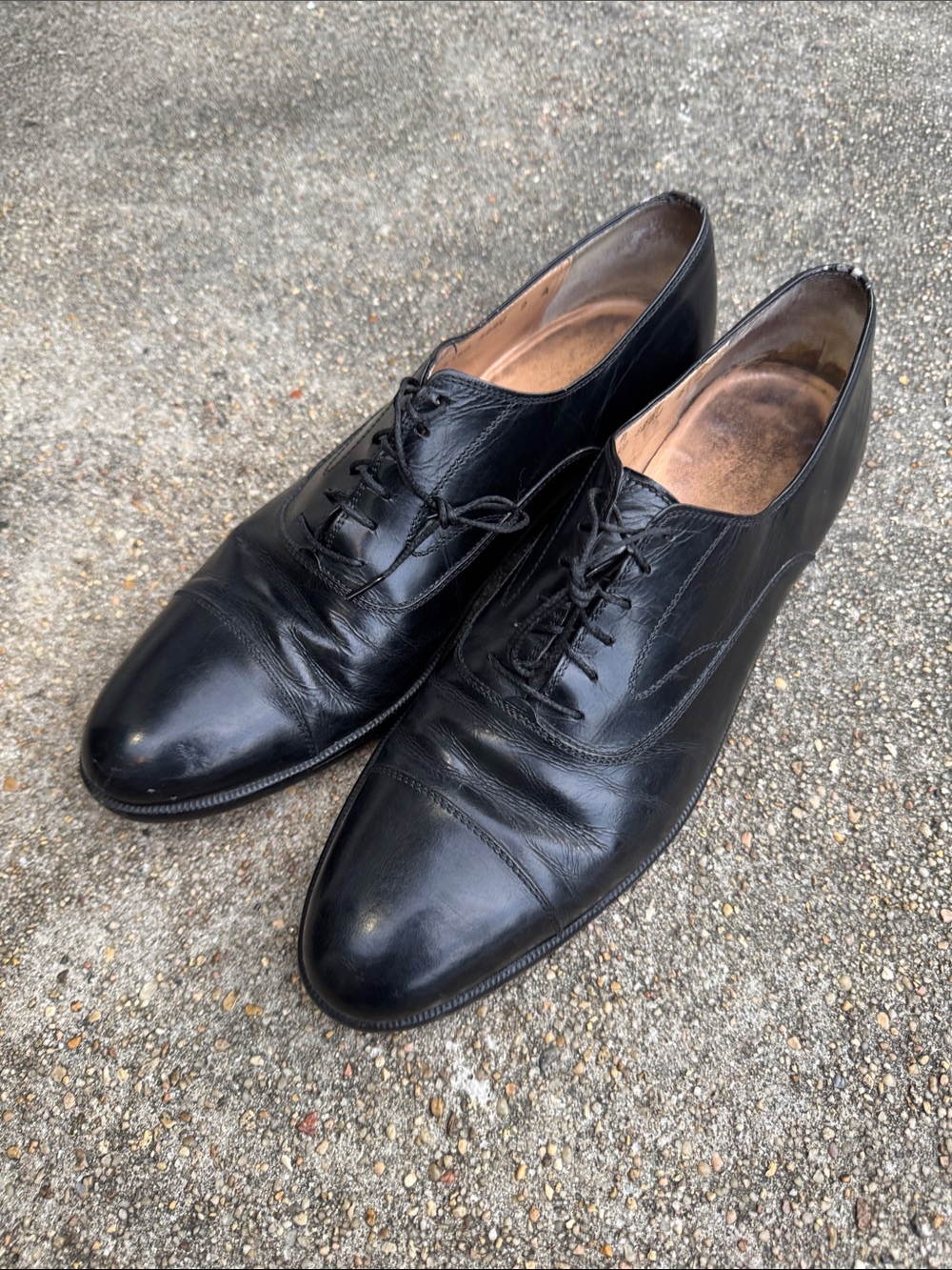 Salvatore Ferragamo Black Leather Cap-Toe Lace-Up Oxfords 9A